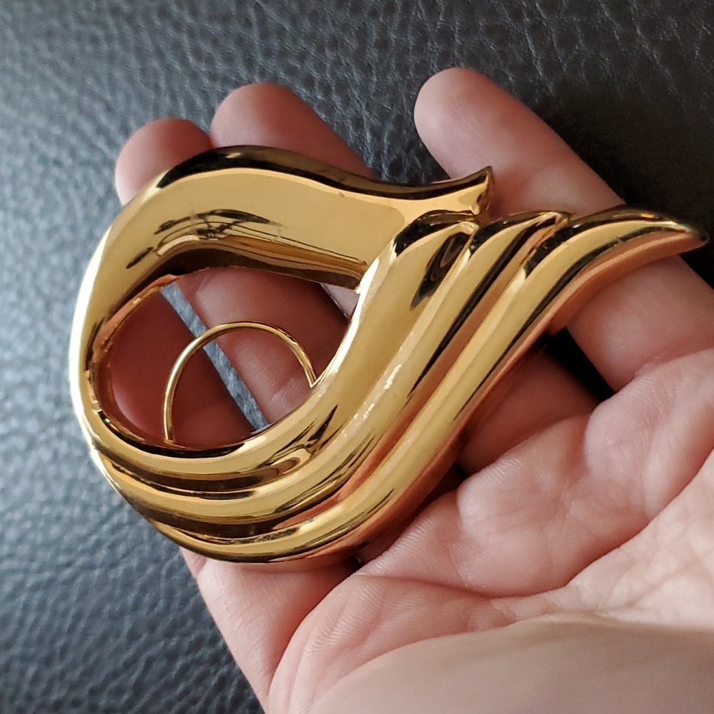 VTG Jeri-Lou scarf clip
